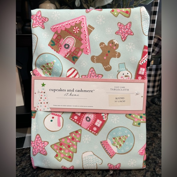 Cupcakes and Cashmere Pastel Pink
and Mint Blue Gingerbread Tablecloth round 70” - Picture 1 of 2